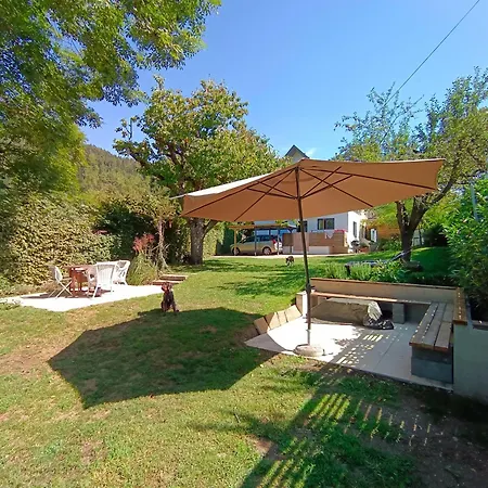 Am Hugel Apartmán *
